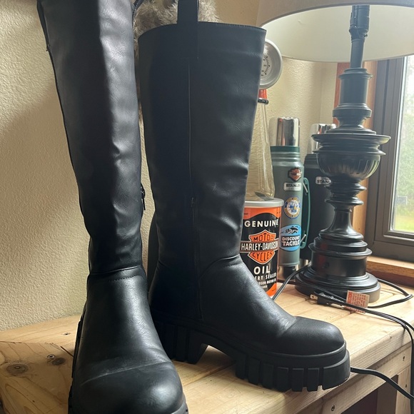 MIA Black Over the Knee Boots - Picture 3 of 6